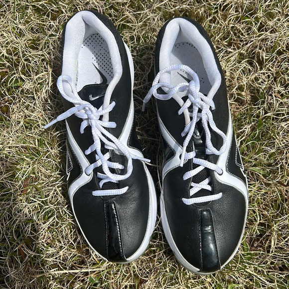 Women’s Nike golf shoes size 7 - Picture 3 of 10